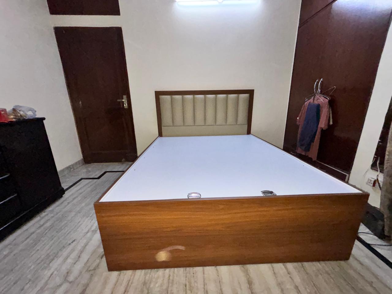 Hydraulic Bed 10
